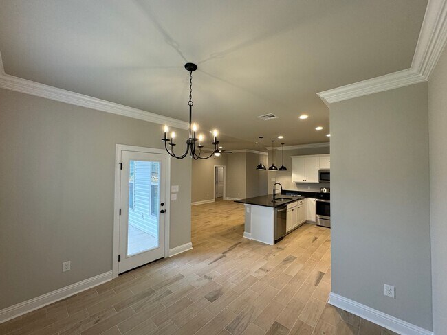 Foto del edificio - 607 Cabernet Ct