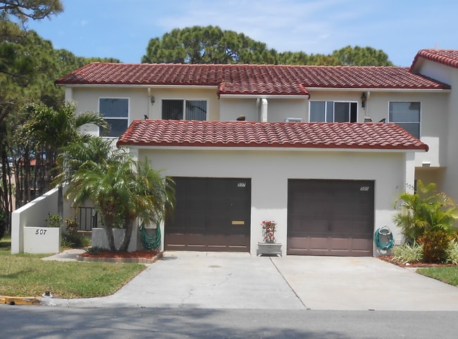 Building Photo - 2700 Bayshore Blvd