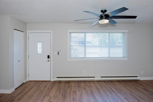 Foto del edificio - 950 5th Ave W