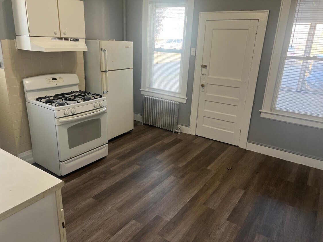 61 Chestnut St Unit 6, West Orange, NJ 07052 Apartments in West