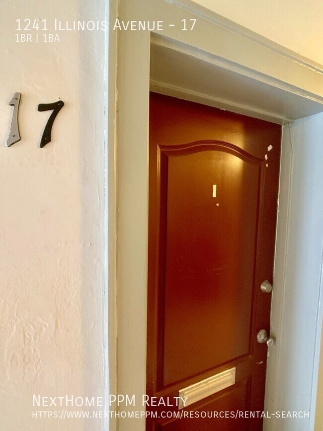Foto del edificio - Dormont 1st floor 1 Bedroom with Office, G...