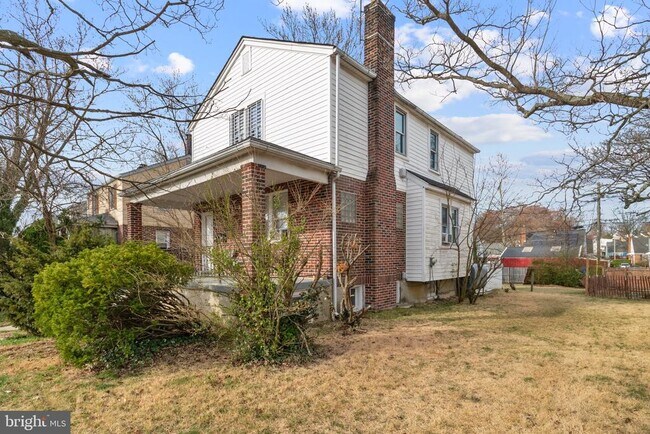 Building Photo - 6116 Moyer Ave