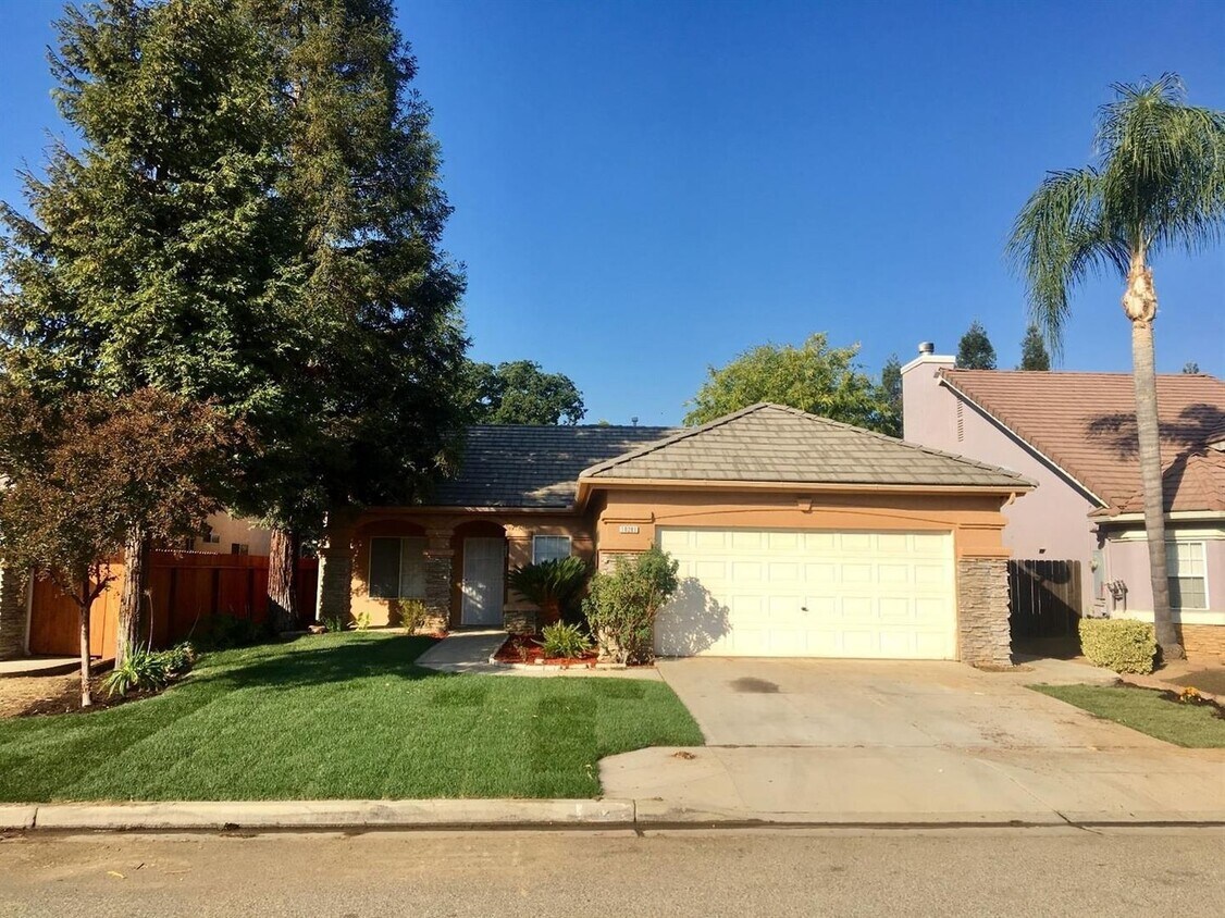 Primary Photo - 3 br, 2 bath House - 10281 N Whitney Ave