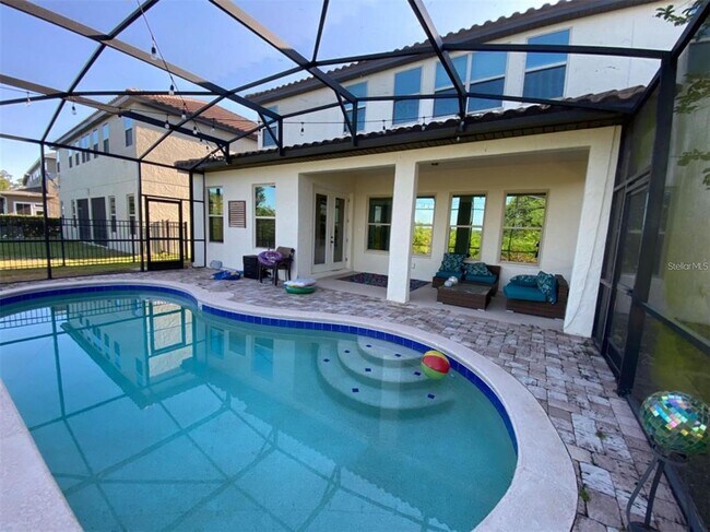 Foto del edificio - 8370 Lookout Pointe Dr