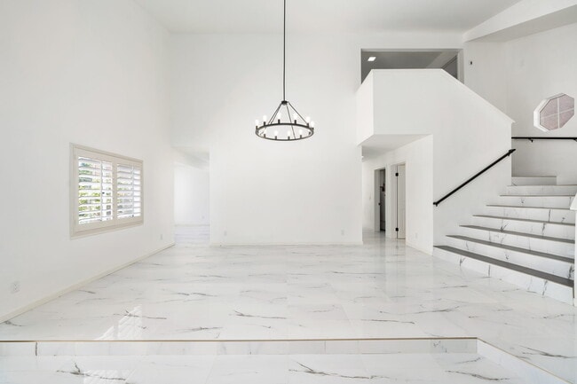 Building Photo - 76817 Manor Ln