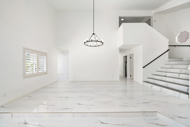Foto del edificio - 76817 Manor Ln