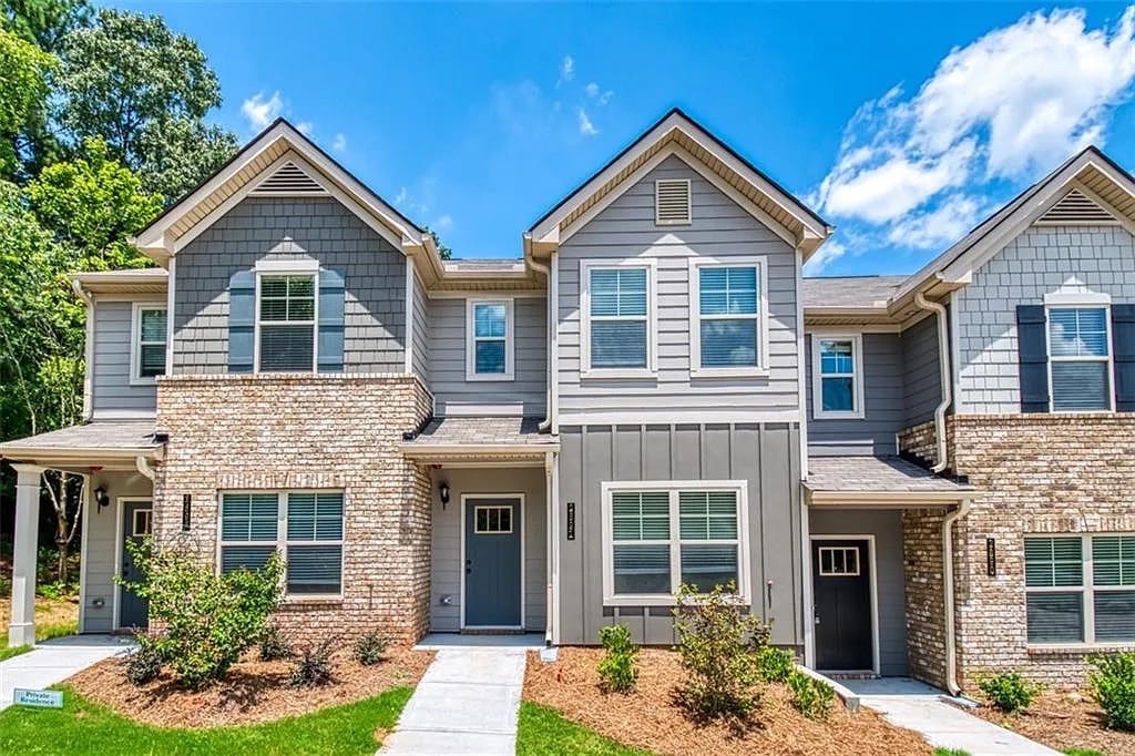 Foto principal - Room in Townhome on Bayrose Cir