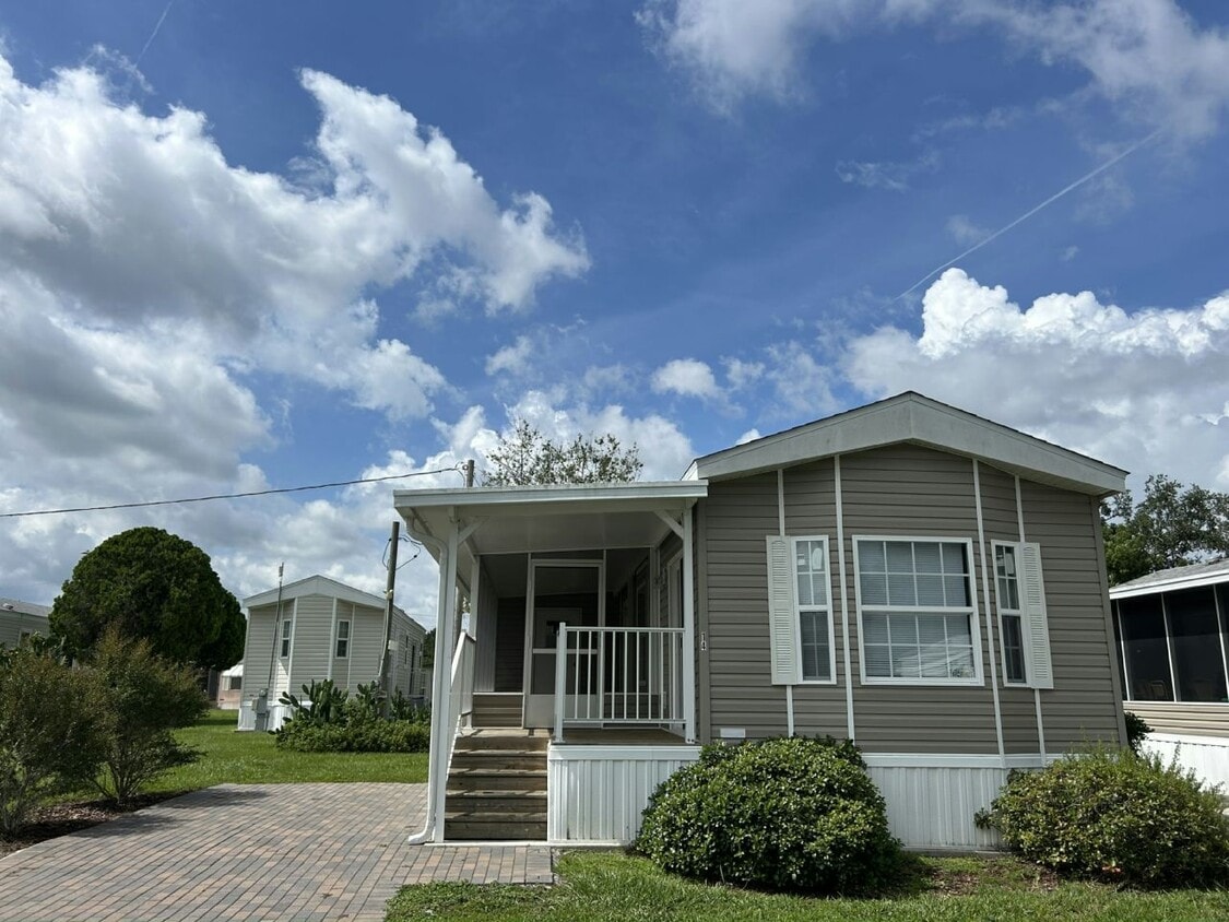 Primary Photo - 6941 MacDonald Ct