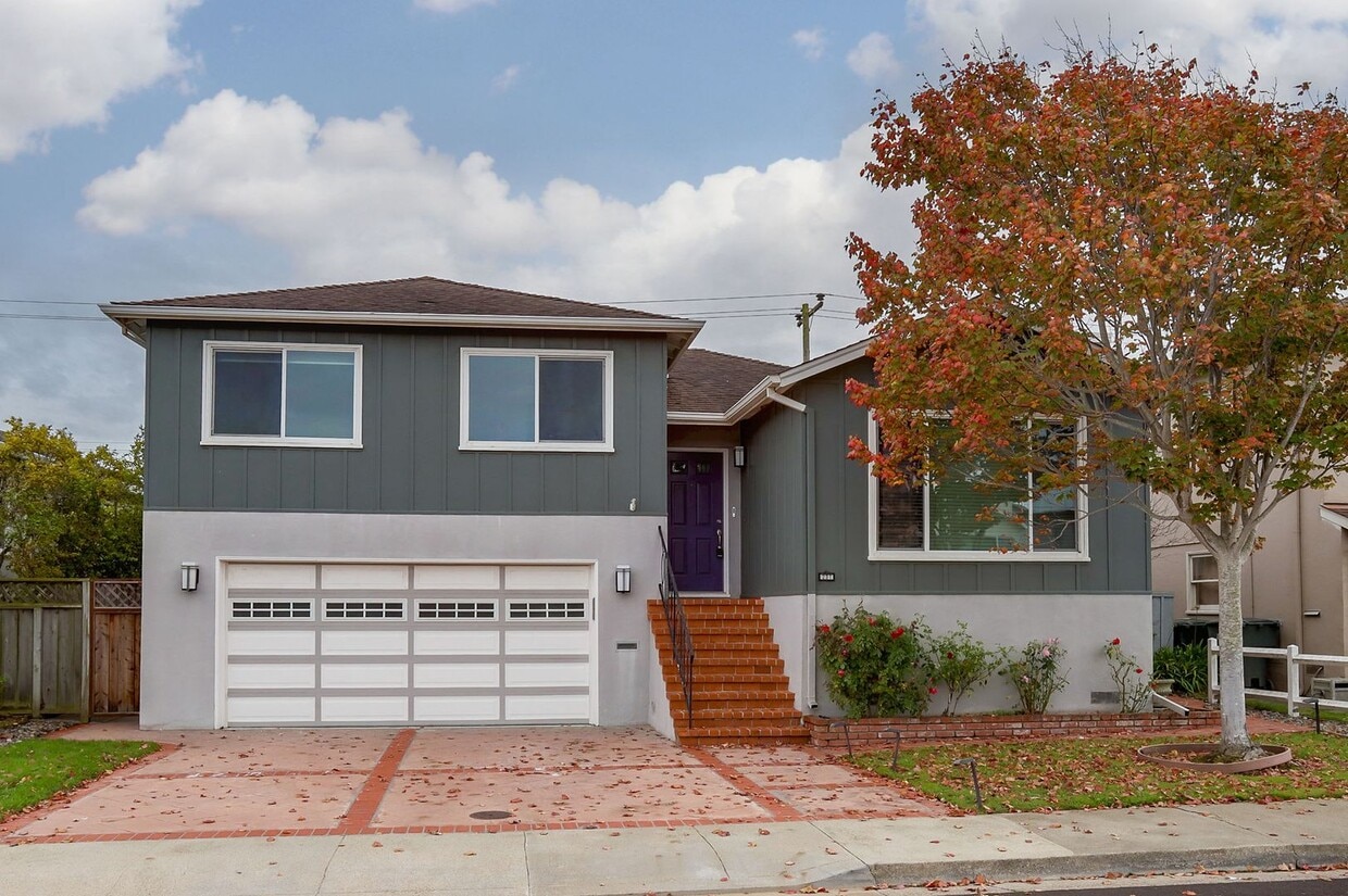 Extensively remodeled 4 Bed / 3 Bath home in South San Francisco. YouTube tour! - Extensively remodeled 4 Bed / 3 Bath home ...