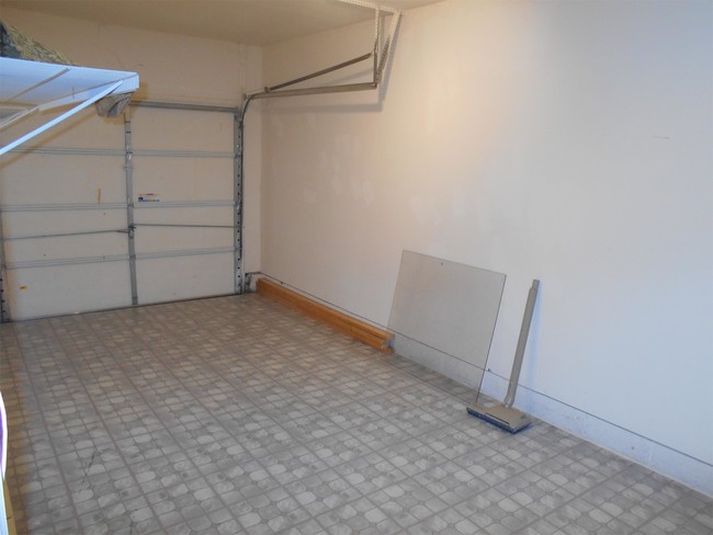 Building Photo - 20 Hawk Rise Ln