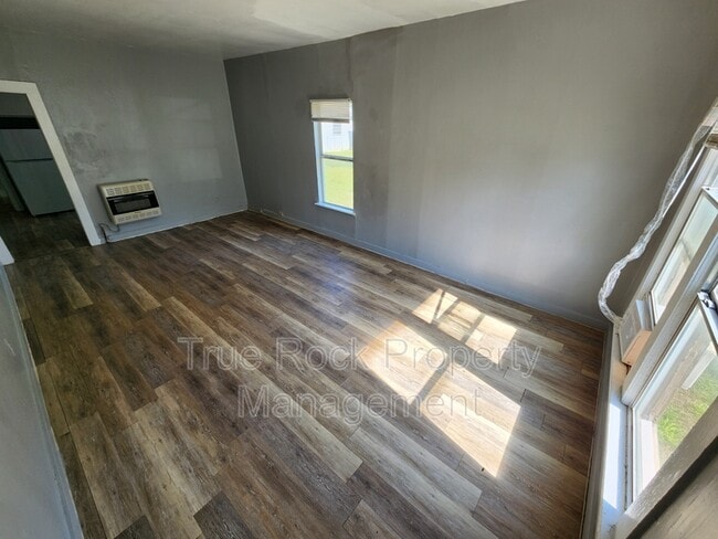 Foto del edificio - 227 N Hope Ave