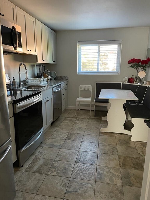 Foto del edificio - 34 Bryon Rd