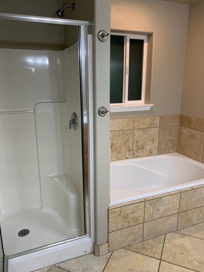 Foto del edificio - 345 E 200 N