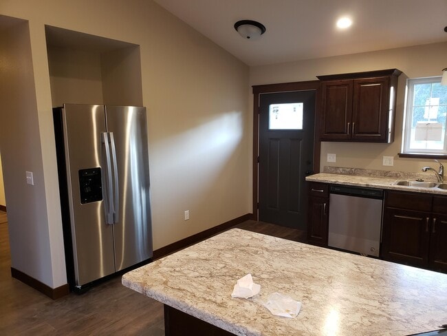Building Photo - 4955 Bluebell Ct