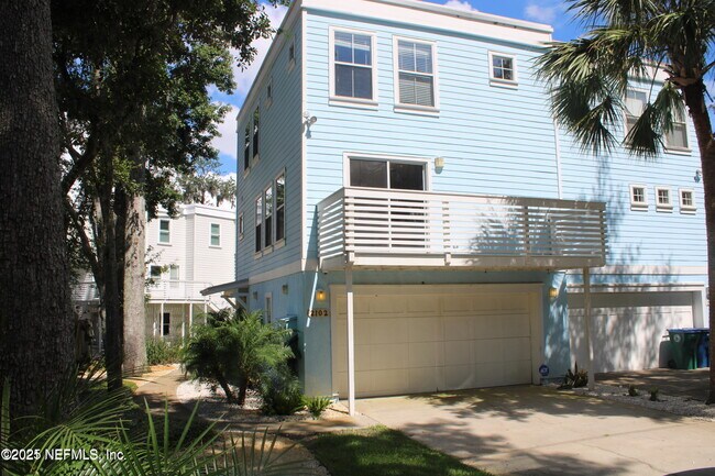 Foto del edificio - 2102 Marsh Point Rd