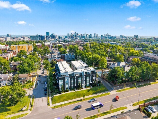 Foto del edificio - 1654 19th Ave S
