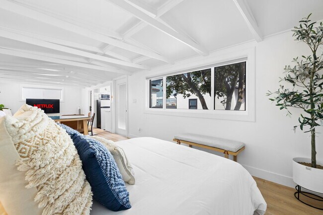 Foto del edificio - 614 Knob Hill Ave