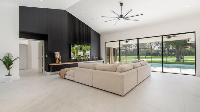 Foto del edificio - 10726 Boca Woods Ln