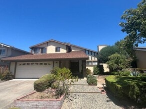 Building Photo - 482 Altura Pl