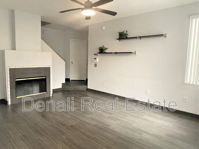 Building Photo - 3633 N 3rd Ave