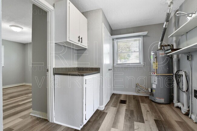 Foto del edificio - 4217 Grand Ave