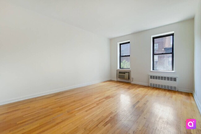 Building Photo - 311 E 85th St