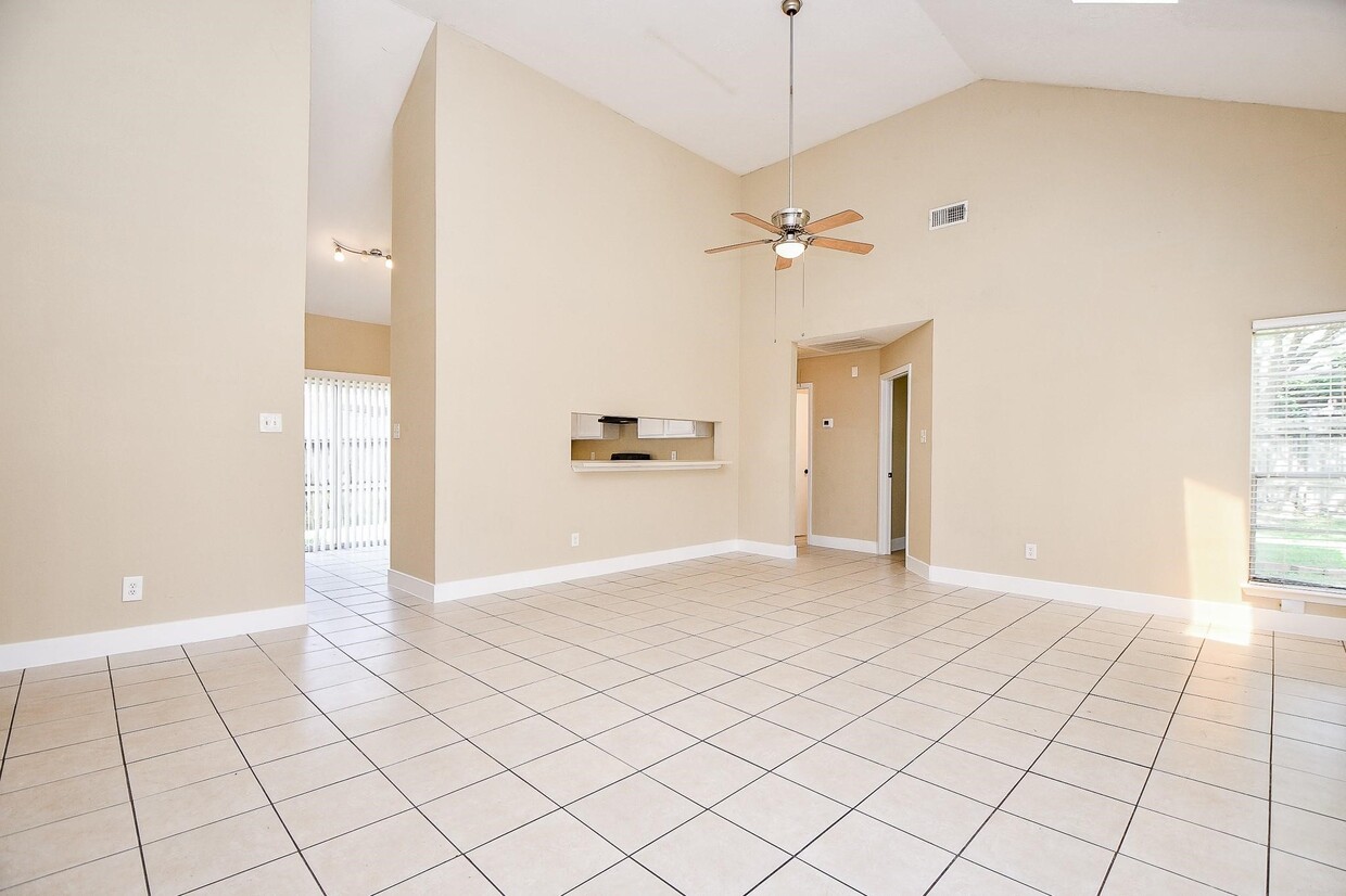 Primary Photo - 12655 Mill Wheel Ln