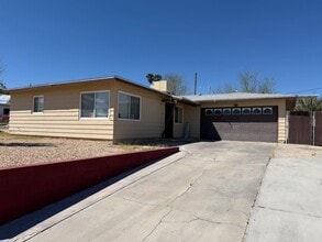 Building Photo - 760 Stevens Ave