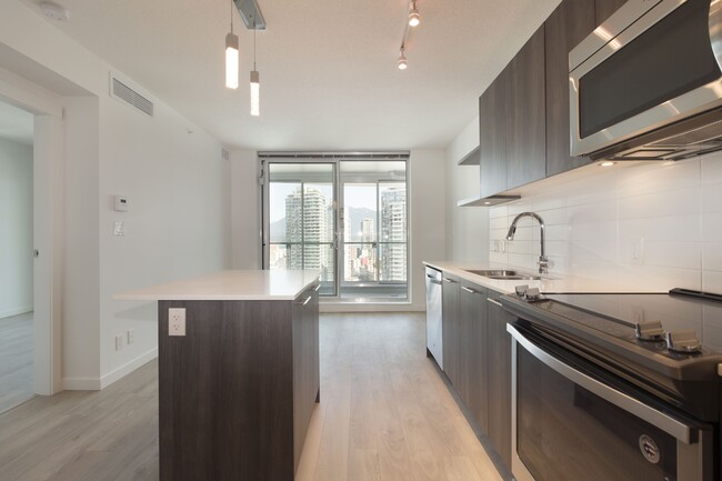 Building Photo - Aquilini Centre South - 809