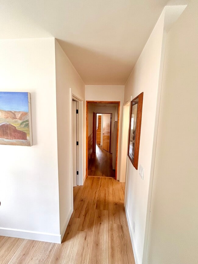 Building Photo - 396 Juniper Dr