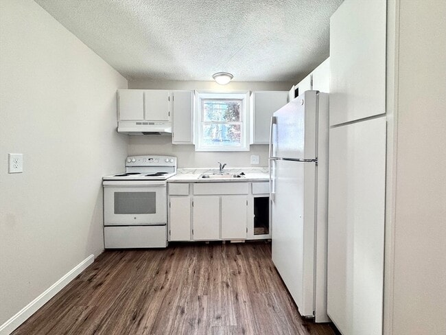 Photo - 50-58 Walnut Street Unit B2 Apartment