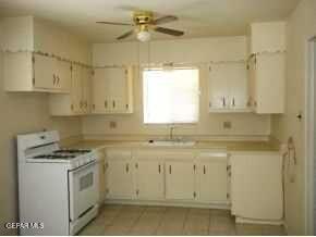 Foto del edificio - 9632 Montwood Dr