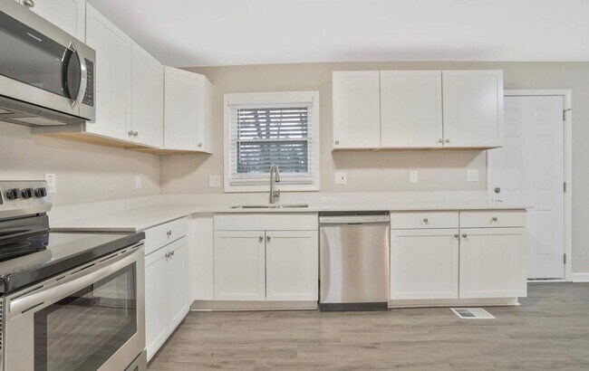 Foto del edificio - 1113 Grace St SW