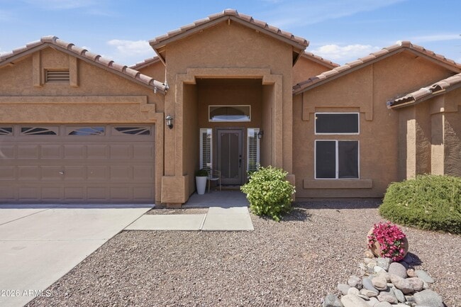 Building Photo - 4441 E Cottonwood Ln