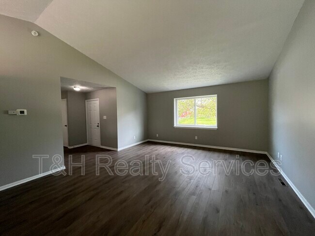 Building Photo - 6708 Echo Ln