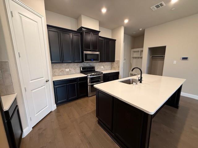 Foto del edificio - 1331 Bailey Ln