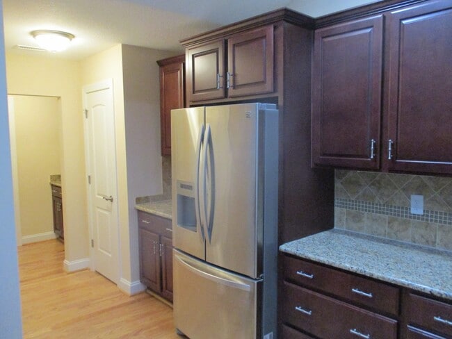 One floor living in 55+ community with a 2-car garage - One floor living in 55+ community with a 2-car garage House