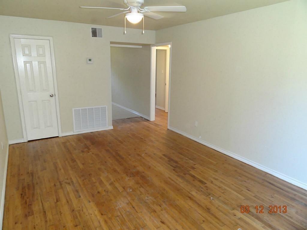 Primary Photo - 3010 Oakdale St