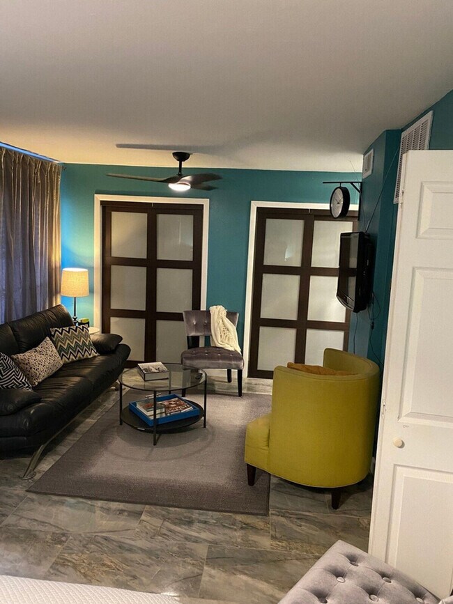 Foto del edificio - 2720 Reagan St