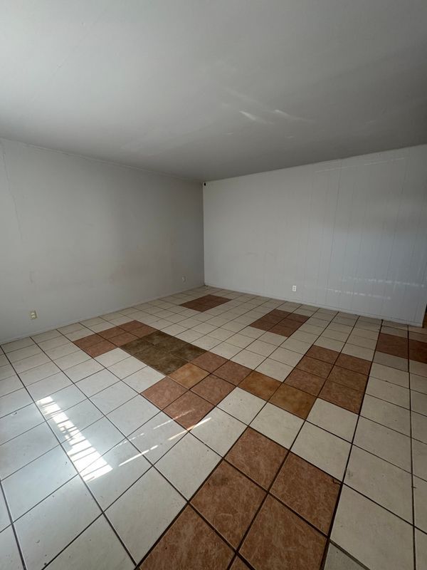 Foto del edificio - 9131 Port Hudson Dr