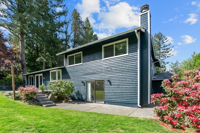 Building Photo - 45 Big Bear Ct NW