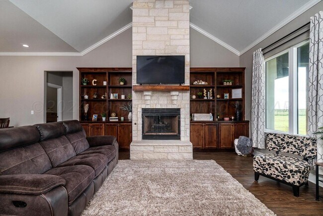 Foto del edificio - 501 E Cemetery Rd