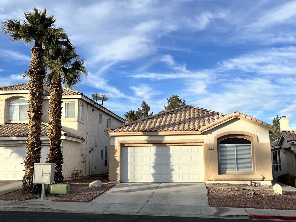 Building Photo - 1714 Blanchard Dr