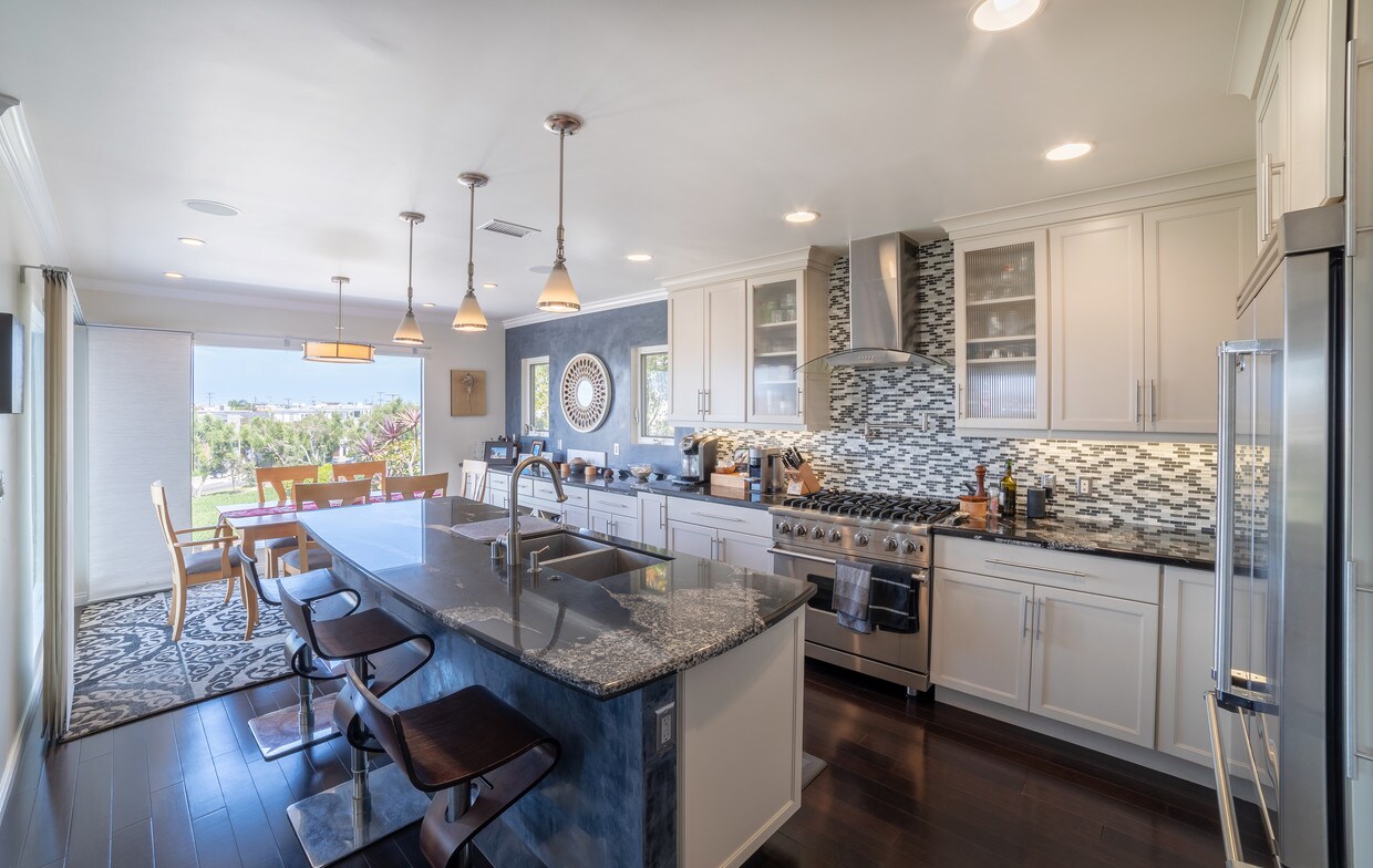 Foto principal - 516 N Ardmore Ave