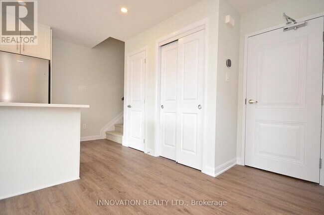 Photo du bâtiment - 1429 Creekway Private