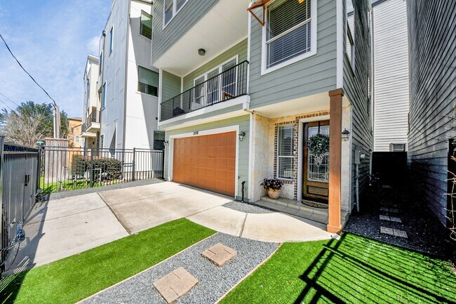 Building Photo - 1506 Colorado St