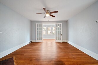 Building Photo - 215 Elysian St