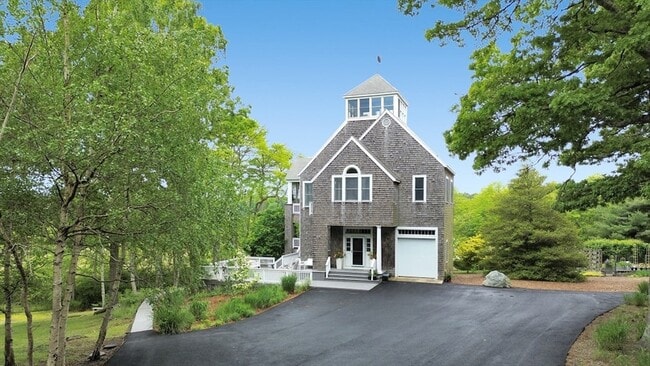 Building Photo - 17 Bourne Point Rd