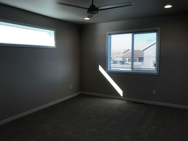 Foto del edificio - 3 Bed 3 Bath Single Family Home