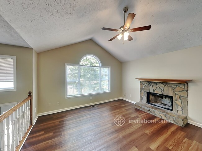 Building Photo - 158 Emerald Pines Dr